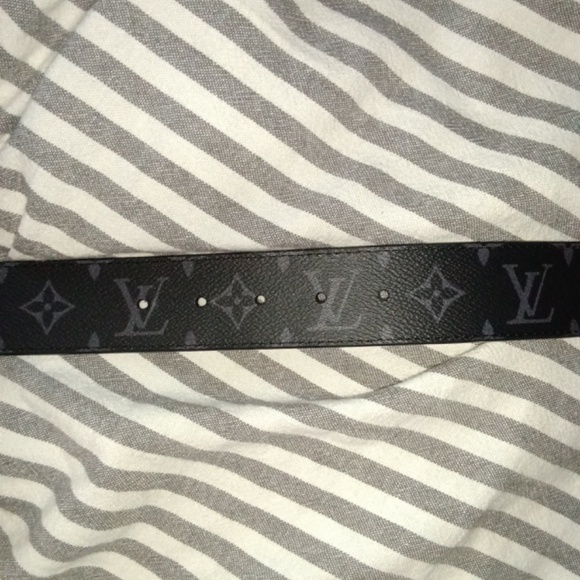 Men’s Louis Vuitton belt size 44 - Picture 5 of 5